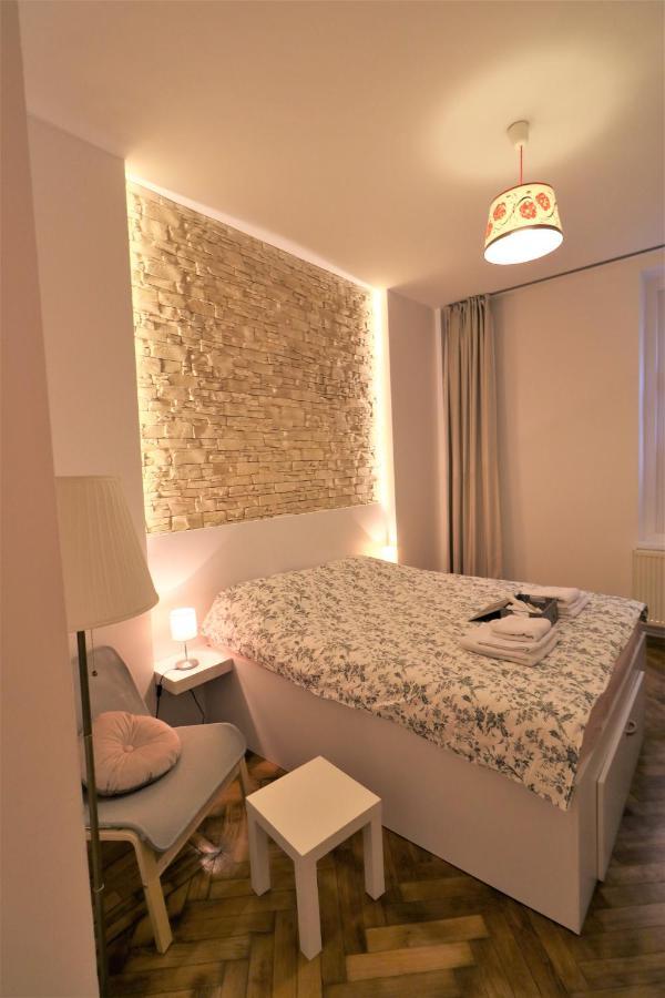 Cozy Old Town Apartment - Free Minibar Bucureşti Eksteriør bilde