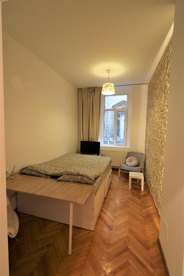 Cozy Old Town Apartment - Free Minibar Bucureşti Eksteriør bilde