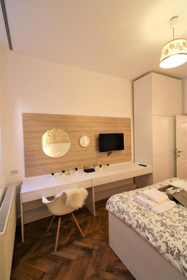 Cozy Old Town Apartment - Free Minibar Bucureşti Eksteriør bilde